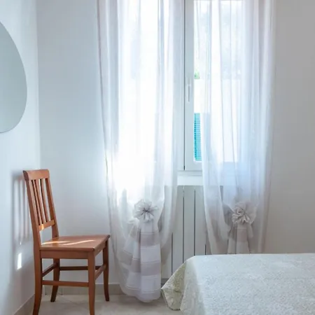 Azienda Agricola - Goelba 아파트 *